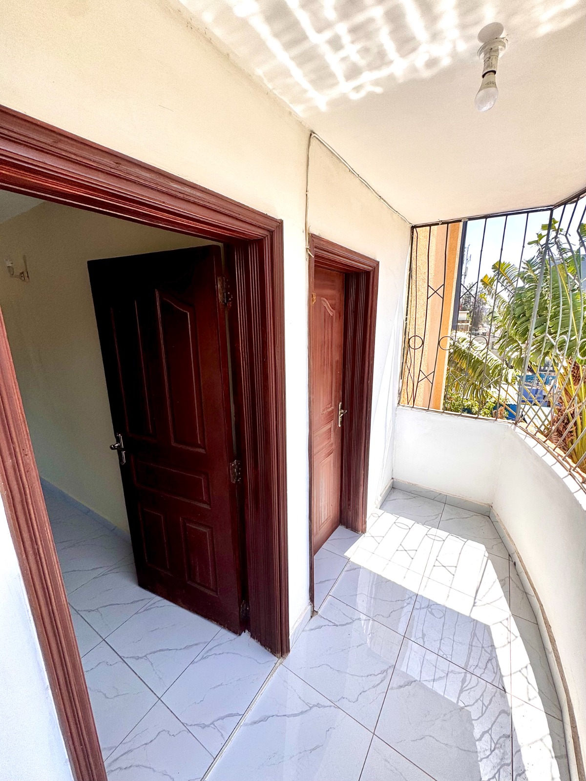 Exclusive 3 Bedrooms low-density living with only six premium units - Image 6