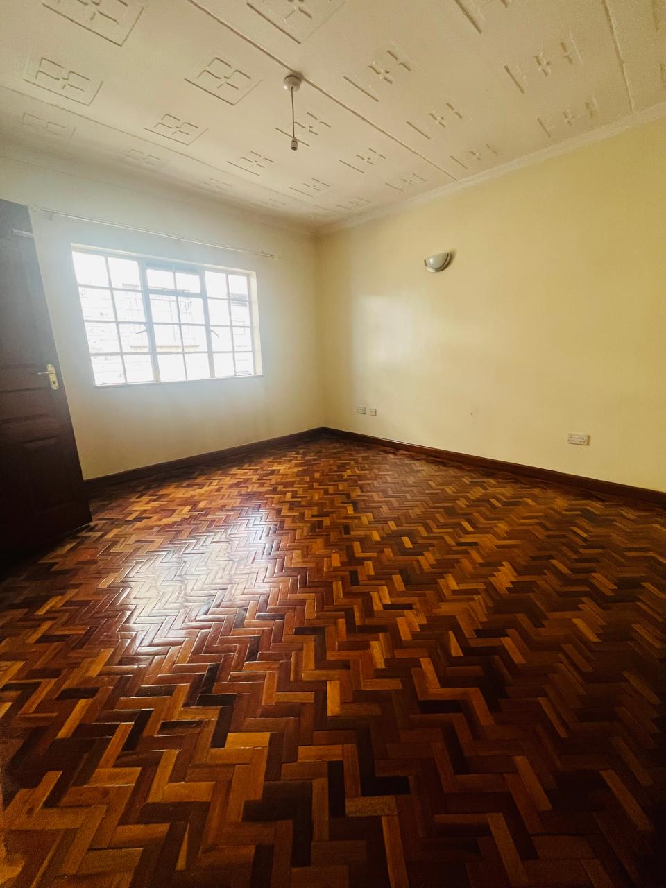 Exclusive 3 Bedrooms low-density living with only six premium units - Image 10