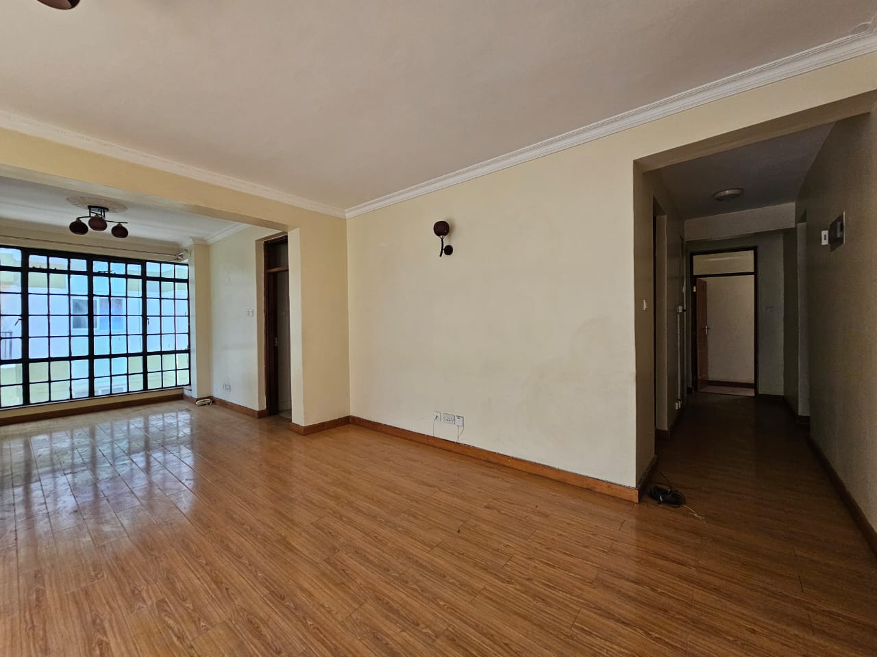 Spacious 3 Bedrooms Ensuite With Servant Quarter Ideal Families - Image 4
