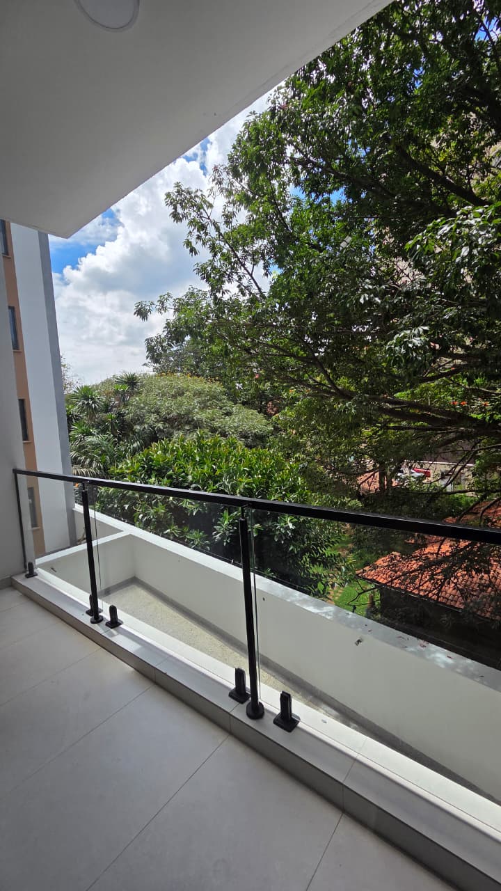 Spacious 2 Bedroom Home Offering Style Convenience And Security - Image 4