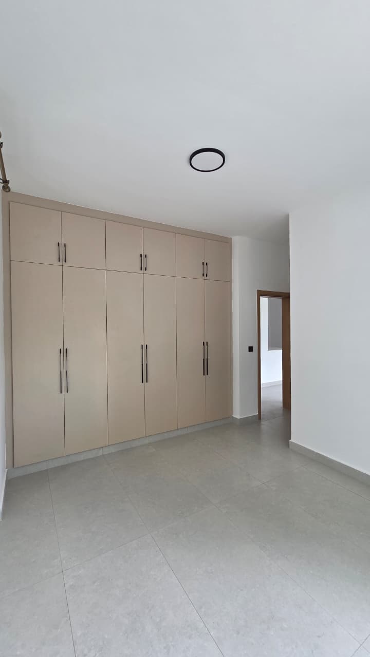 Spacious 2 Bedroom Home Offering Style Convenience And Security - Image 12