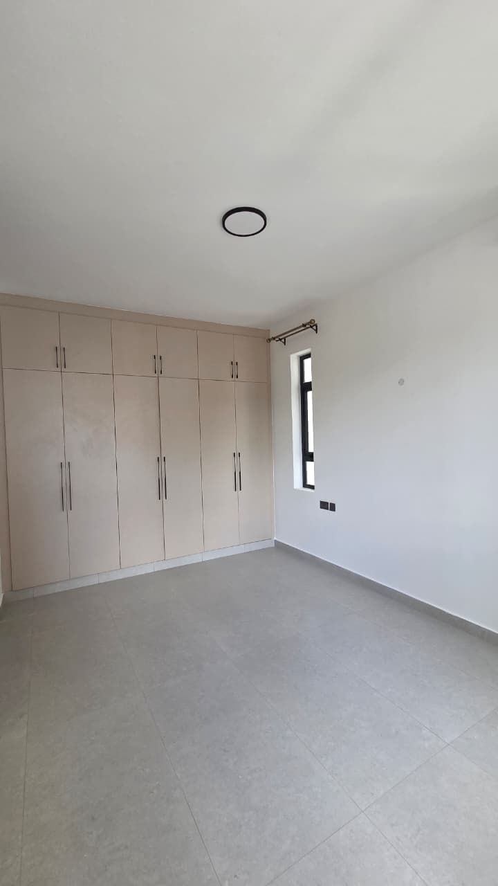 Spacious 2 Bedroom Home Offering Style Convenience And Security - Image 14