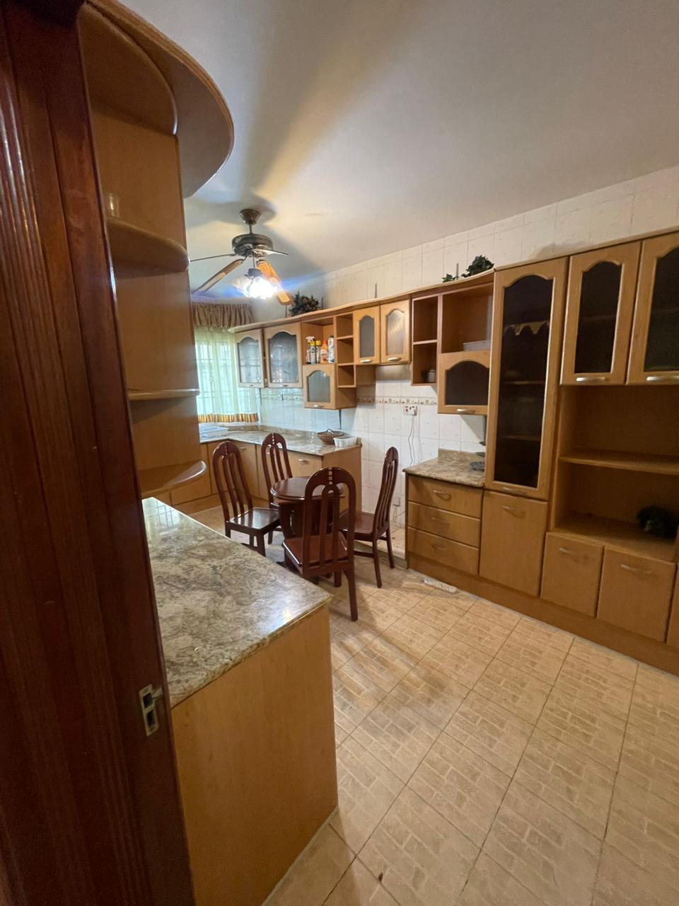 Spacious 4 bedroom townhouse with detached SQ and parking in Kileleshwa  - Image 6