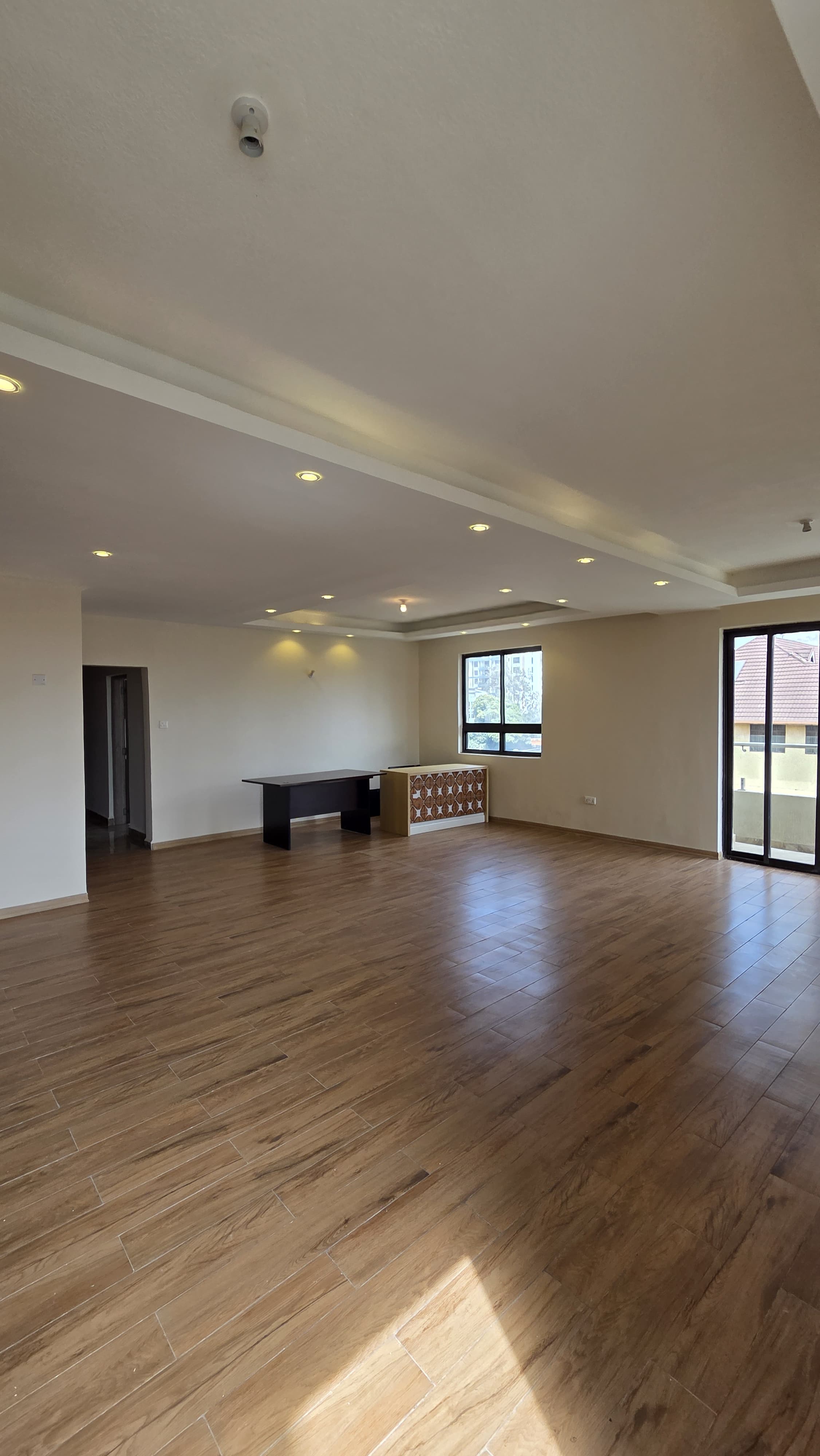 Luxury 5 Bedroom Parklands Duplex With Stunning Views