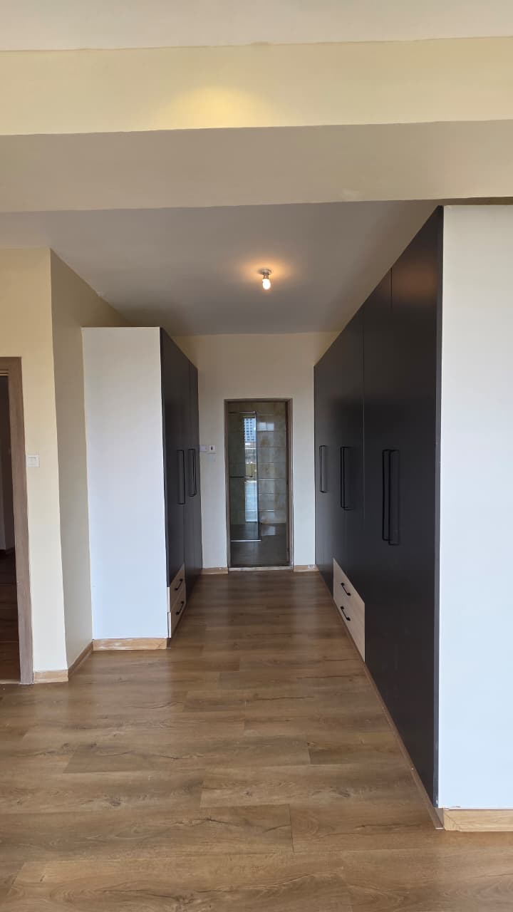 Luxury 5 Bedroom Parklands Duplex With Stunning Views - Image 9