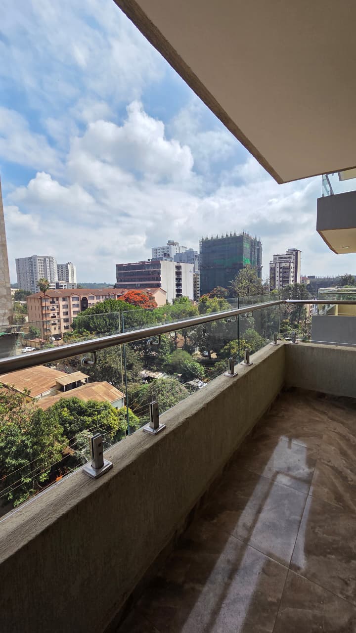Luxury 5 Bedroom Parklands Duplex With Stunning Views - Image 11