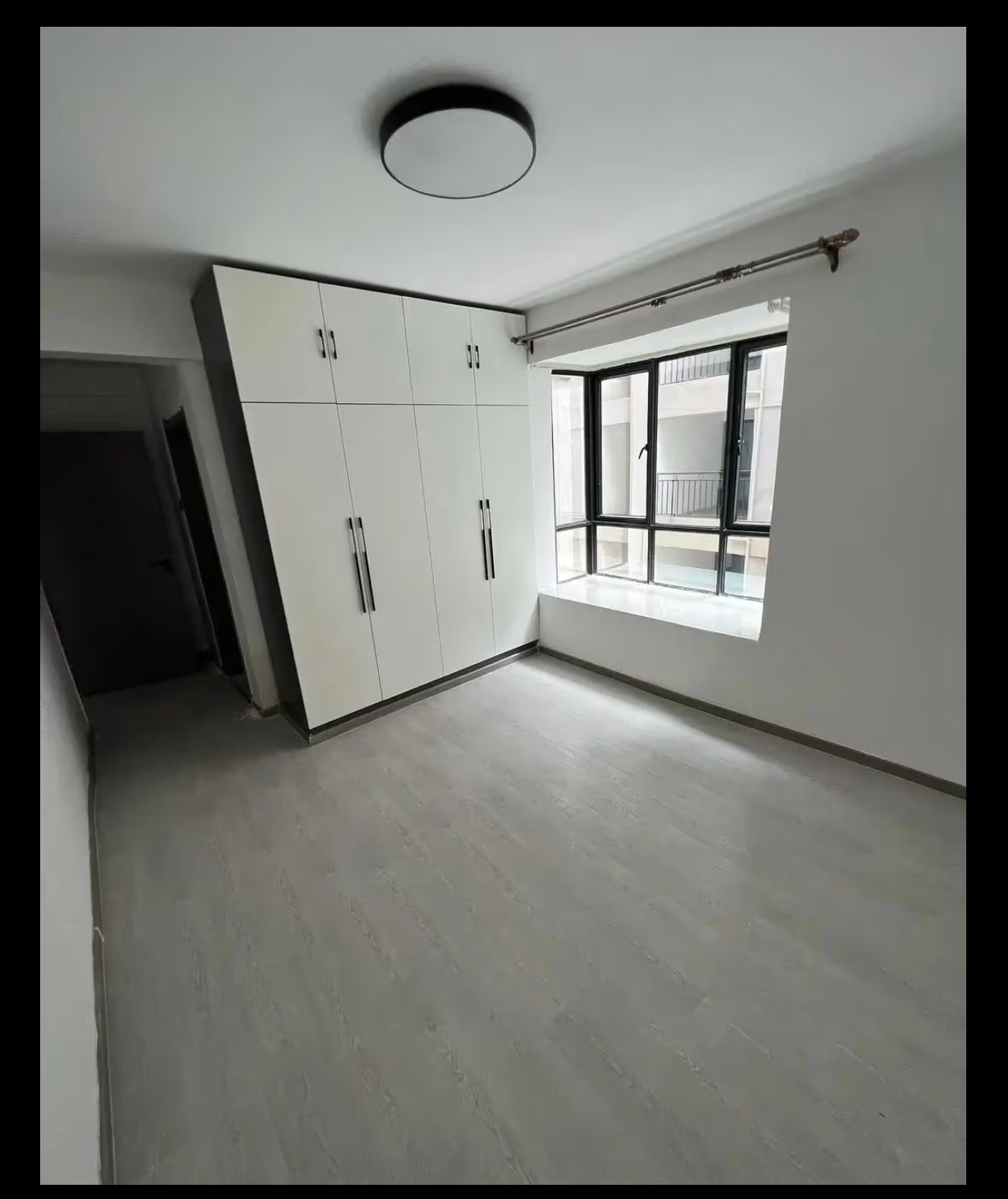 Secure 3 Bedrooms Modern Family Residence With Servant Quarter And Premium Lifestyle  - Image 5