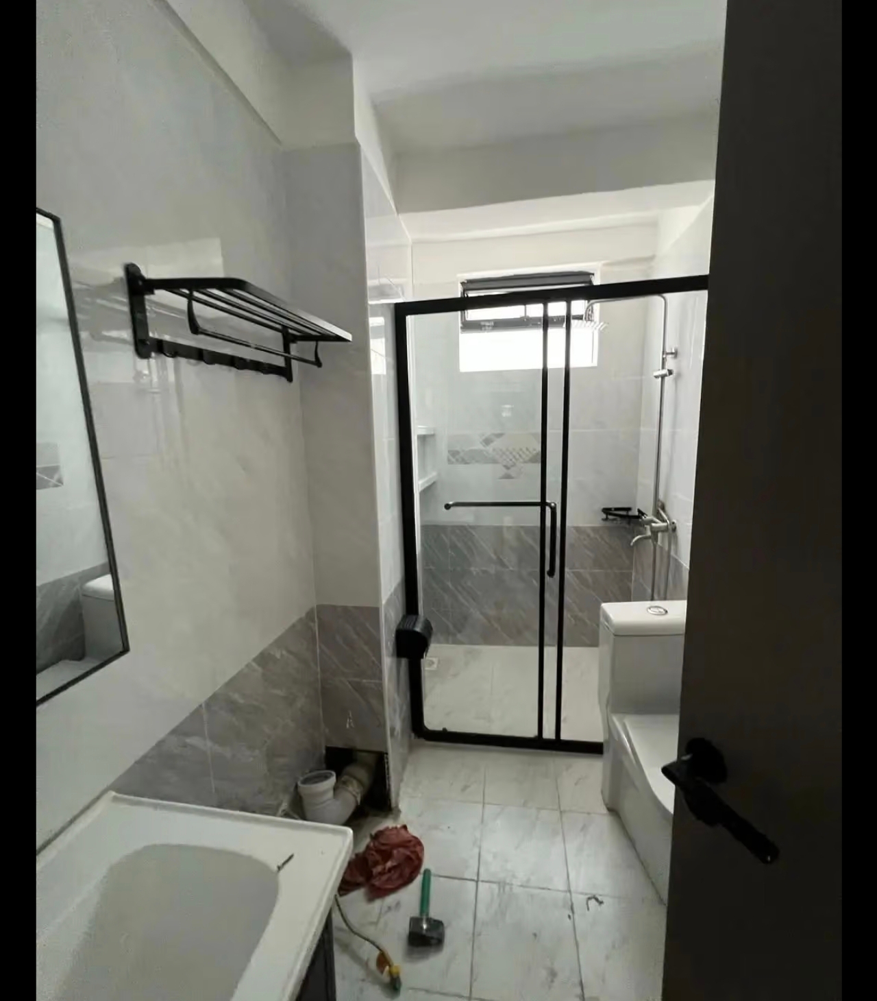 Secure 3 Bedrooms Modern Family Residence With Servant Quarter And Premium Lifestyle  - Image 7