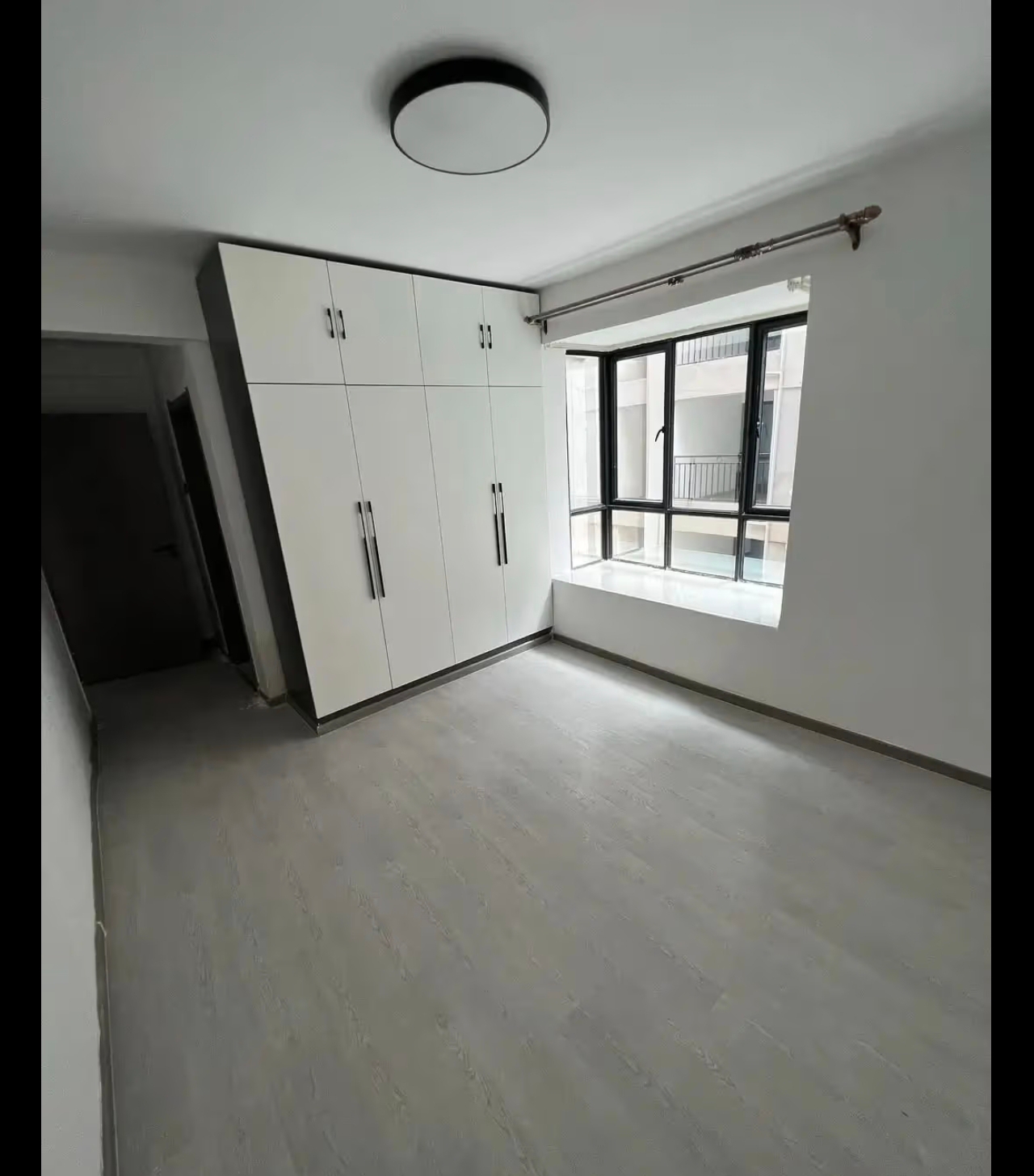 Secure 3 Bedrooms Modern Family Residence With Servant Quarter And Premium Lifestyle  - Image 12