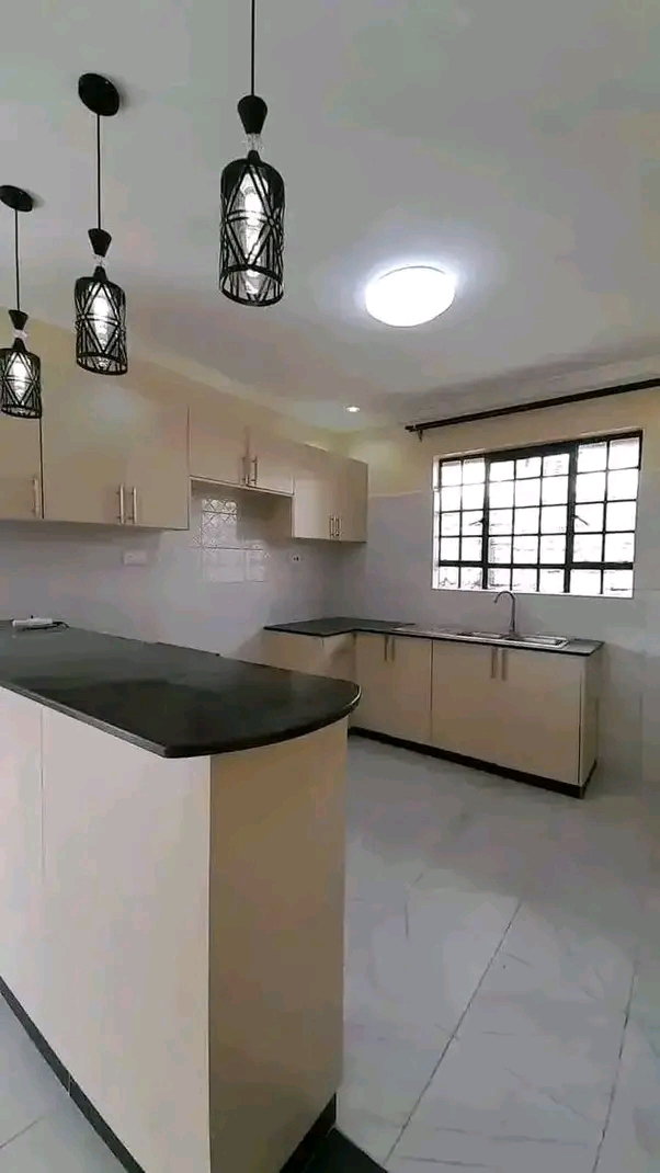 TUDOR    1 BEDROOM HOUSE FOR RENT - Image 2