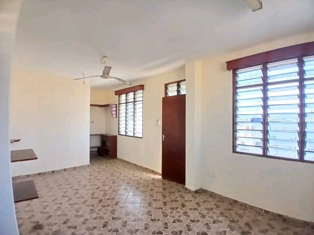 KIKUYU  BEDSITTER FOR RENT  - Image 3