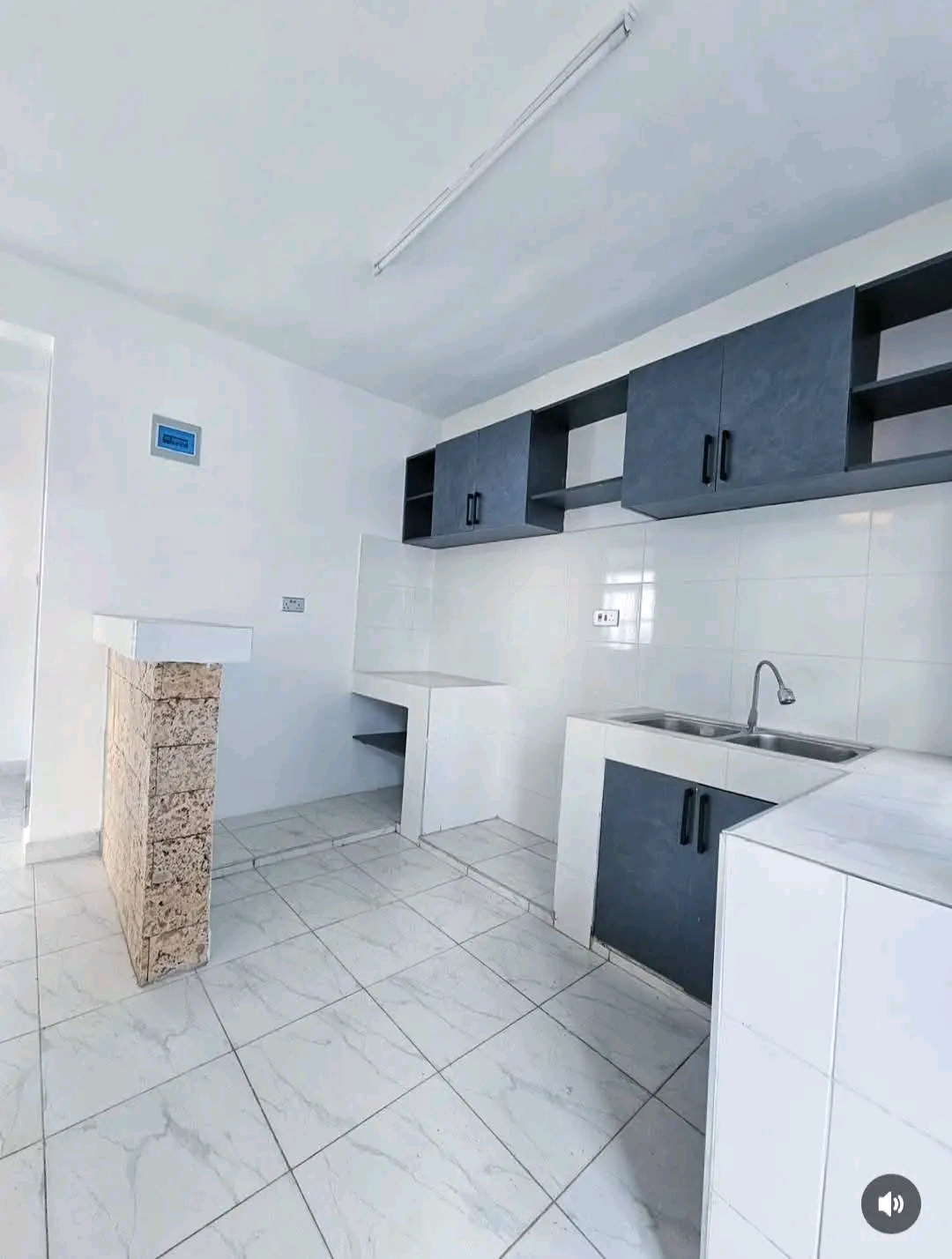 DONHOLM bedsitter for rent  - Image 2