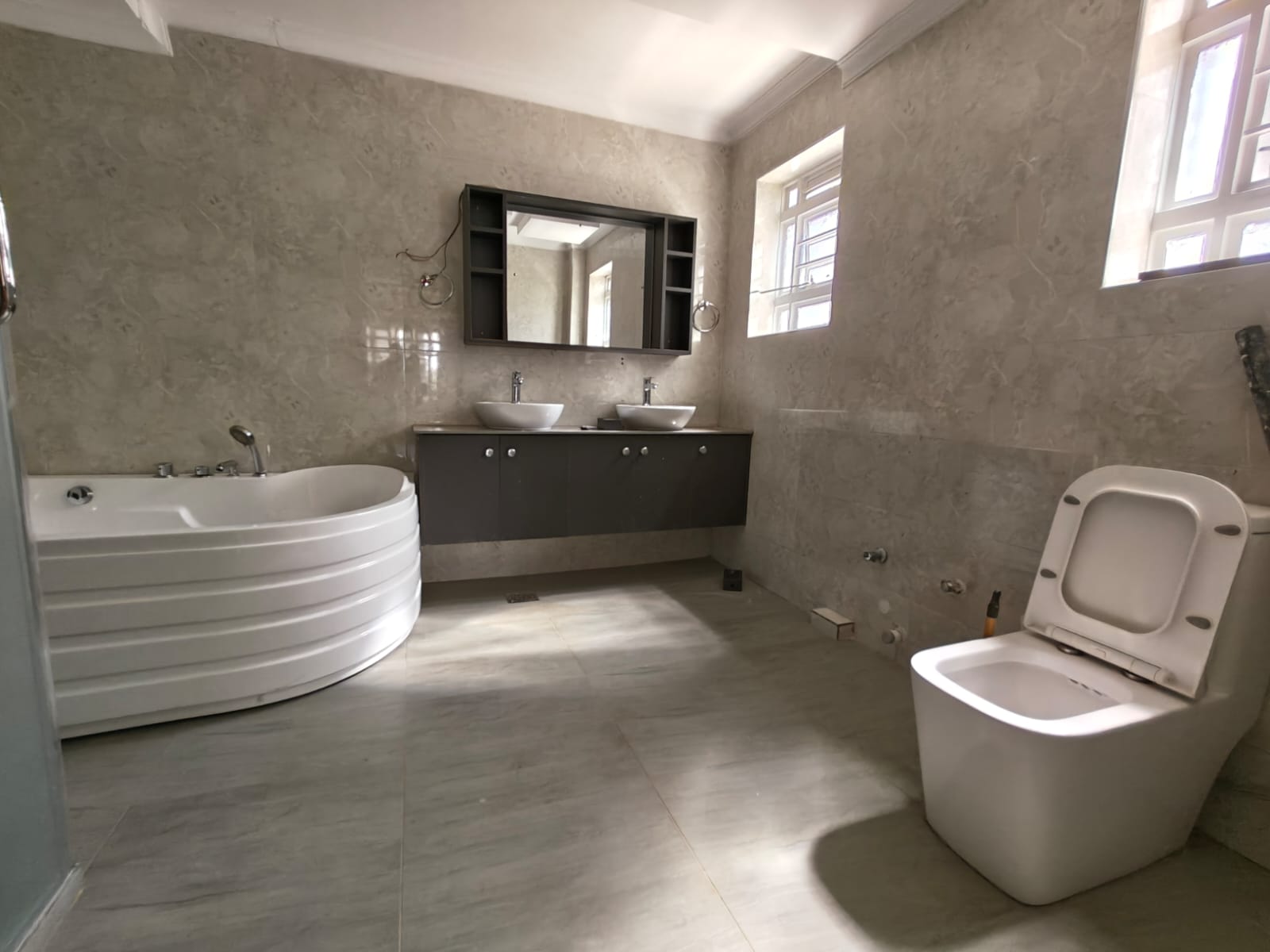 Ridge's 5-Bed Townhouse Oasis | Nairobi Living - Image 10