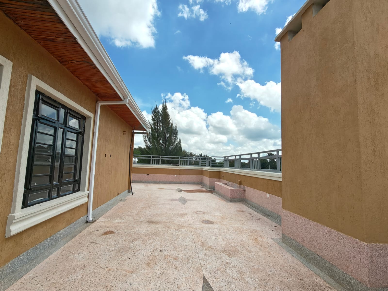 Ridge's 5-Bed Townhouse Oasis | Nairobi Living - Image 15
