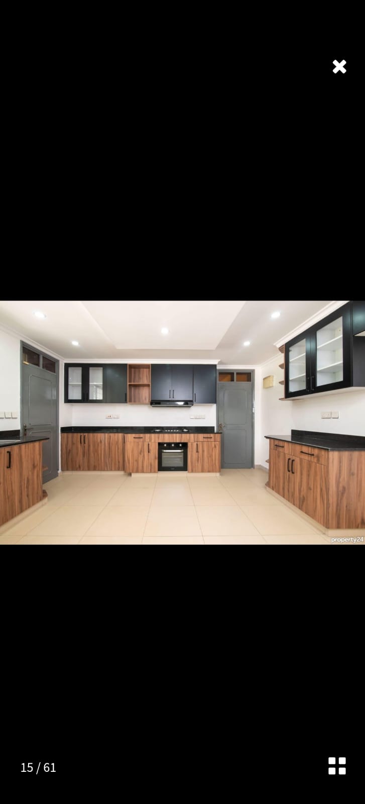  Luxury 5-Bedroom Villa with Pool – Ridgeways - Image 8