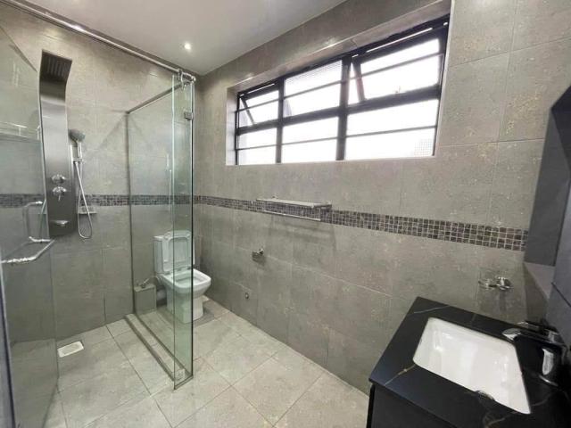 Kilimani Nairobi: Modern 1-Bedroom Apartment. Prime Location! - Image 3
