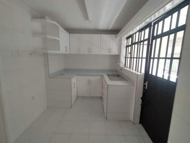 BAMBURI  1 bedroom house   for rent - Image 2